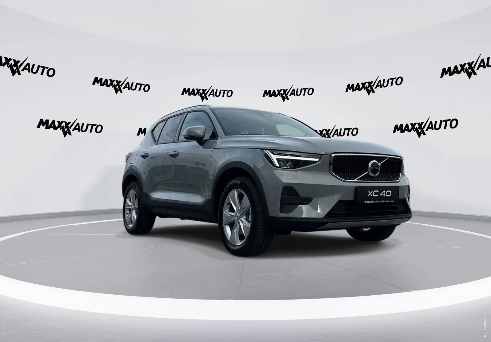 Zunanja slika - Volvo XC40 - B3 P Core AT DCT 3 leta garancija+3 servisi... - 3