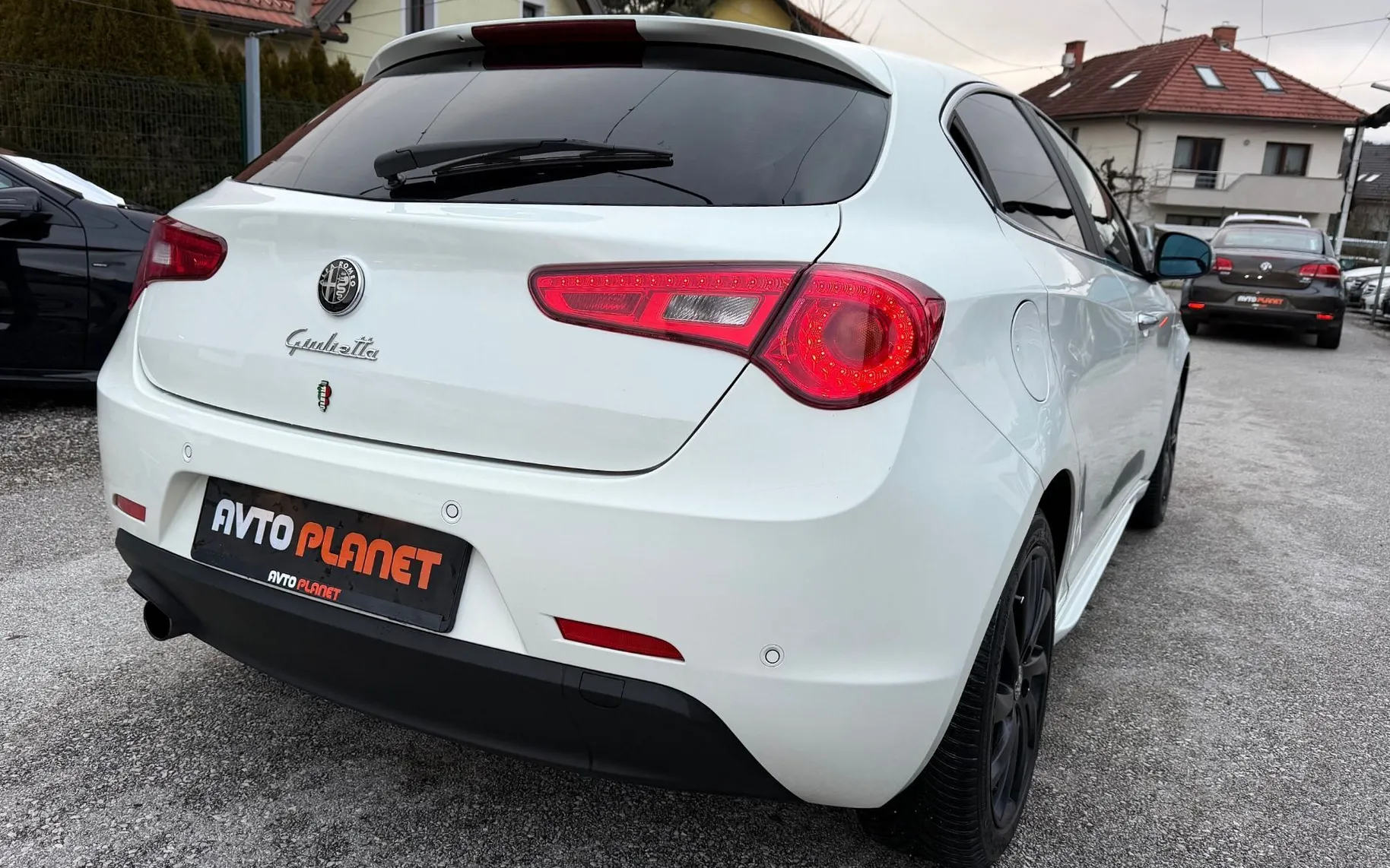 Zunanja slika - Alfa Romeo Giulietta - 1.4 TB 16v Distinctive Sport 3 SLO.VOZILO LED A17 - 6