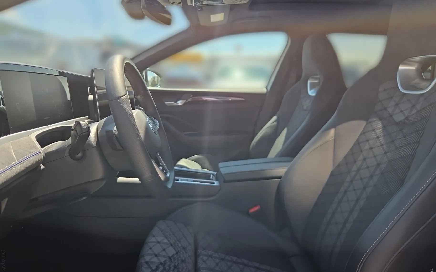 Notranja slika - Volkswagen Passat Variant - 1.5 eTSI BMT 4Joy DSG  akcija tedna - 7