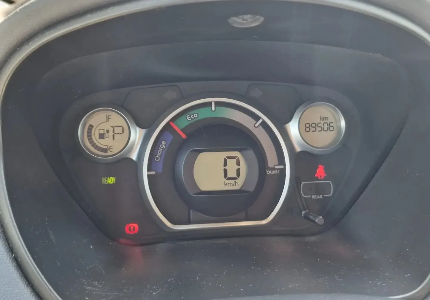Notranja slika - Peugeot iOn - Električno voz OBROK-68EUR X84 KREDIT BREZ POLOGA. - 9