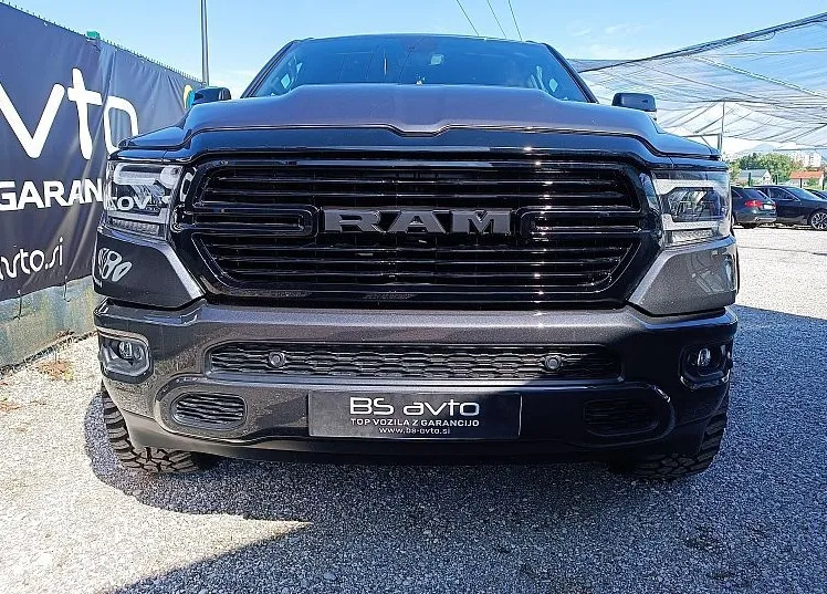 Zunanja slika - Dodge Ram - 1500+ PLIN BIGHORN ALU 20 KAMERA XENON PDC NAVI - 2