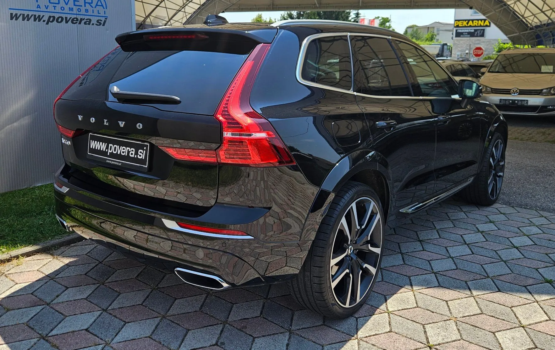 Zunanja slika - Volvo XC60 - B4D AWD Inscription Luxe Avt.+22 COL+2x Memory - 6