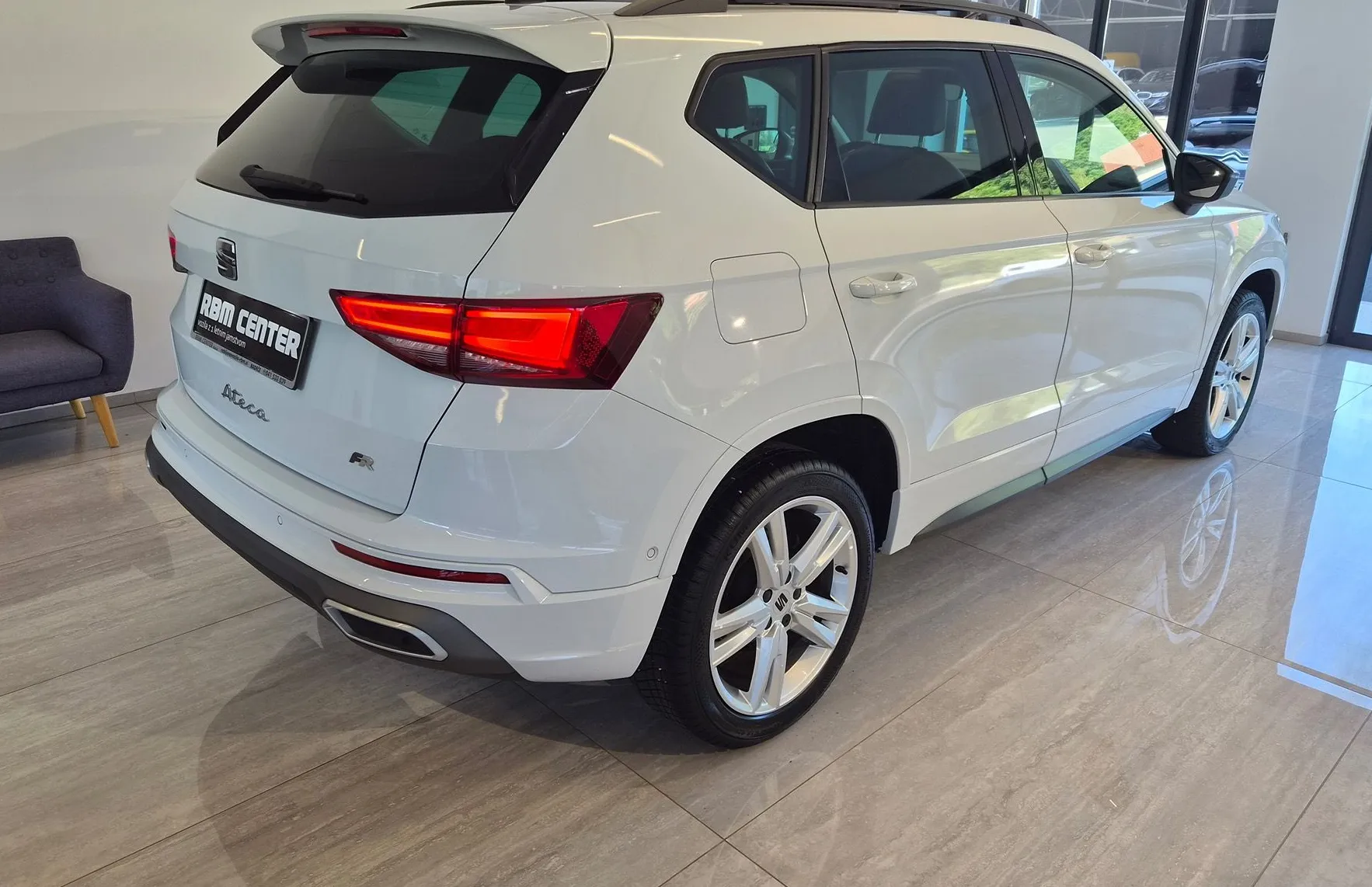 Zunanja slika - Seat Ateca - 2.0 TDI FR|PANO|VIRTUAL|AMBIENT|FULL LED|KEYLESS - 2