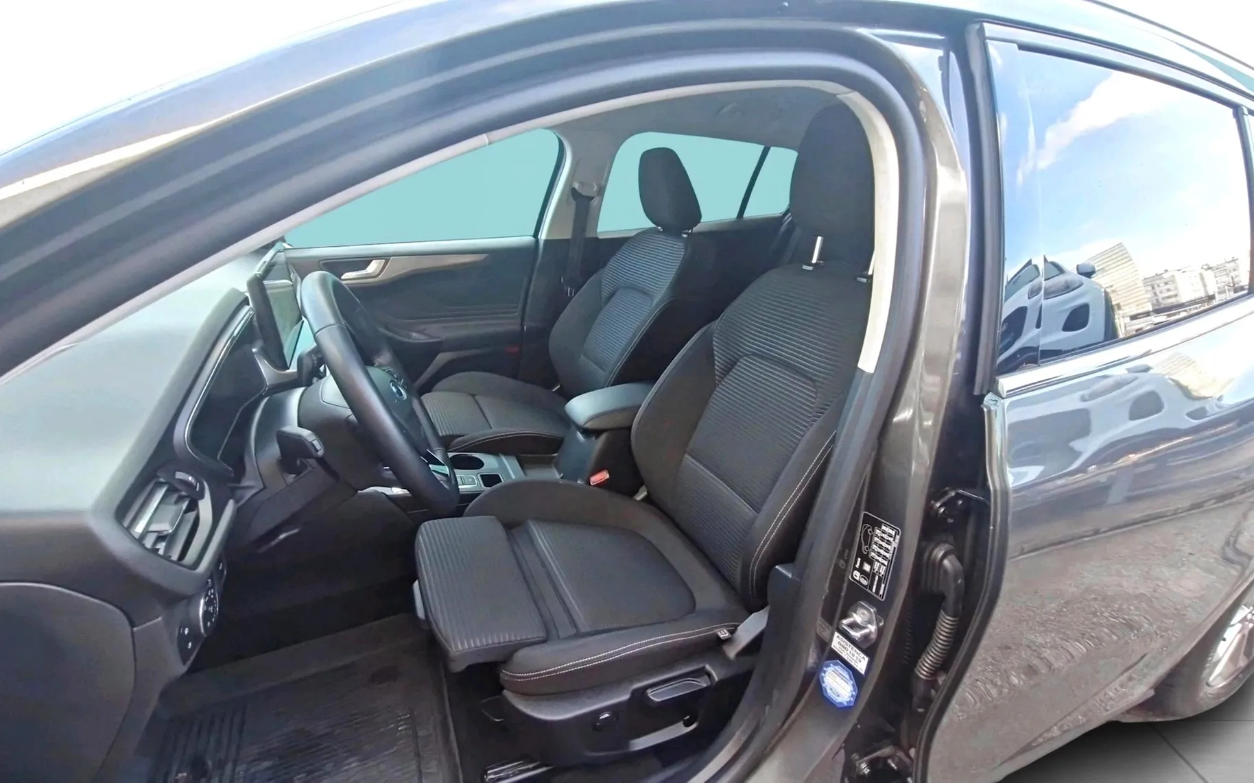 Zunanja slika - Ford Focus - 1.5 EcoBlue AVT.8 Titanium-SLO-LED-NAVI-RADAR-KEYL - 5