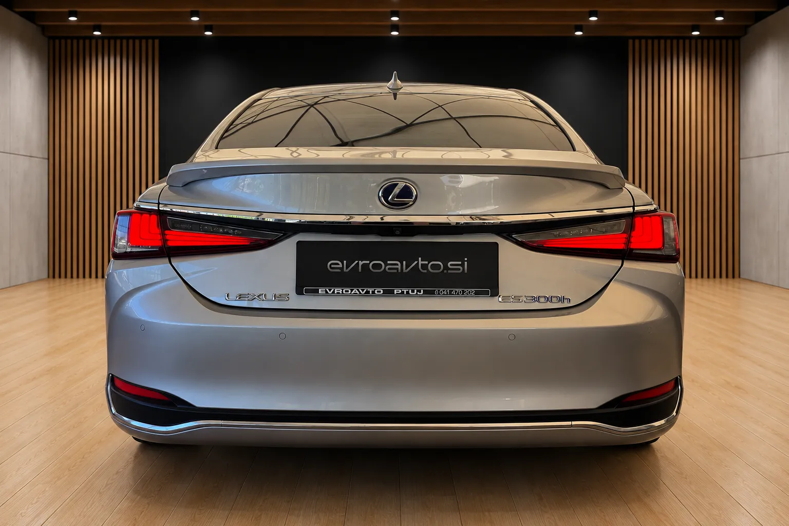 Zunanja slika - Lexus ES - 300h Executive Avt.Redno servisiran - 4