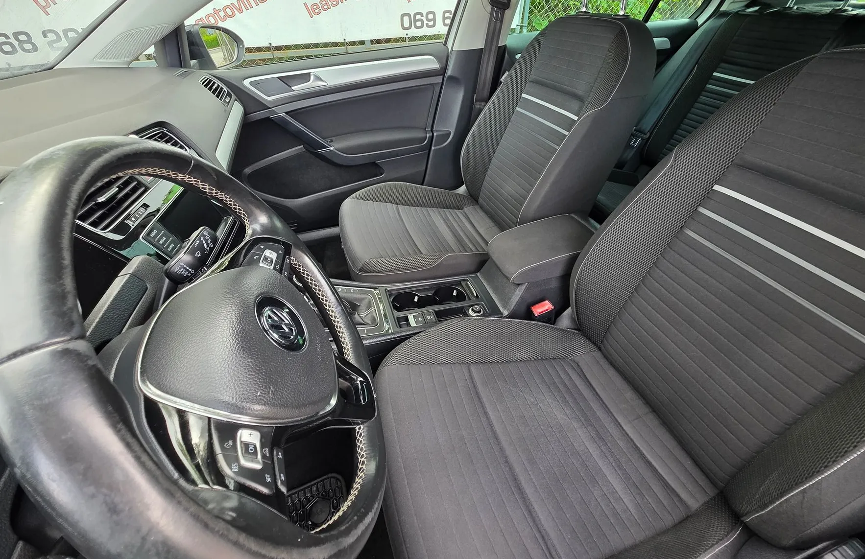 Zunanja slika - Volkswagen Golf - 2.0 TDI BMT CUP EDITION ALU PLATIŠČA-NAVI-PDC - 12
