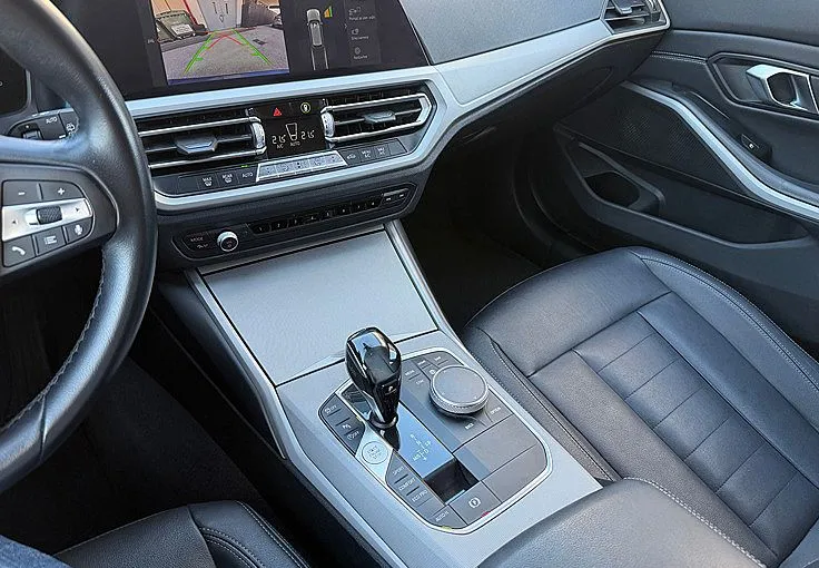 Zunanja slika - BMW Serija 3 - Touring: 318d Touring LED -KAMERA -VIRTUAL -NAVI -USNJE - 6