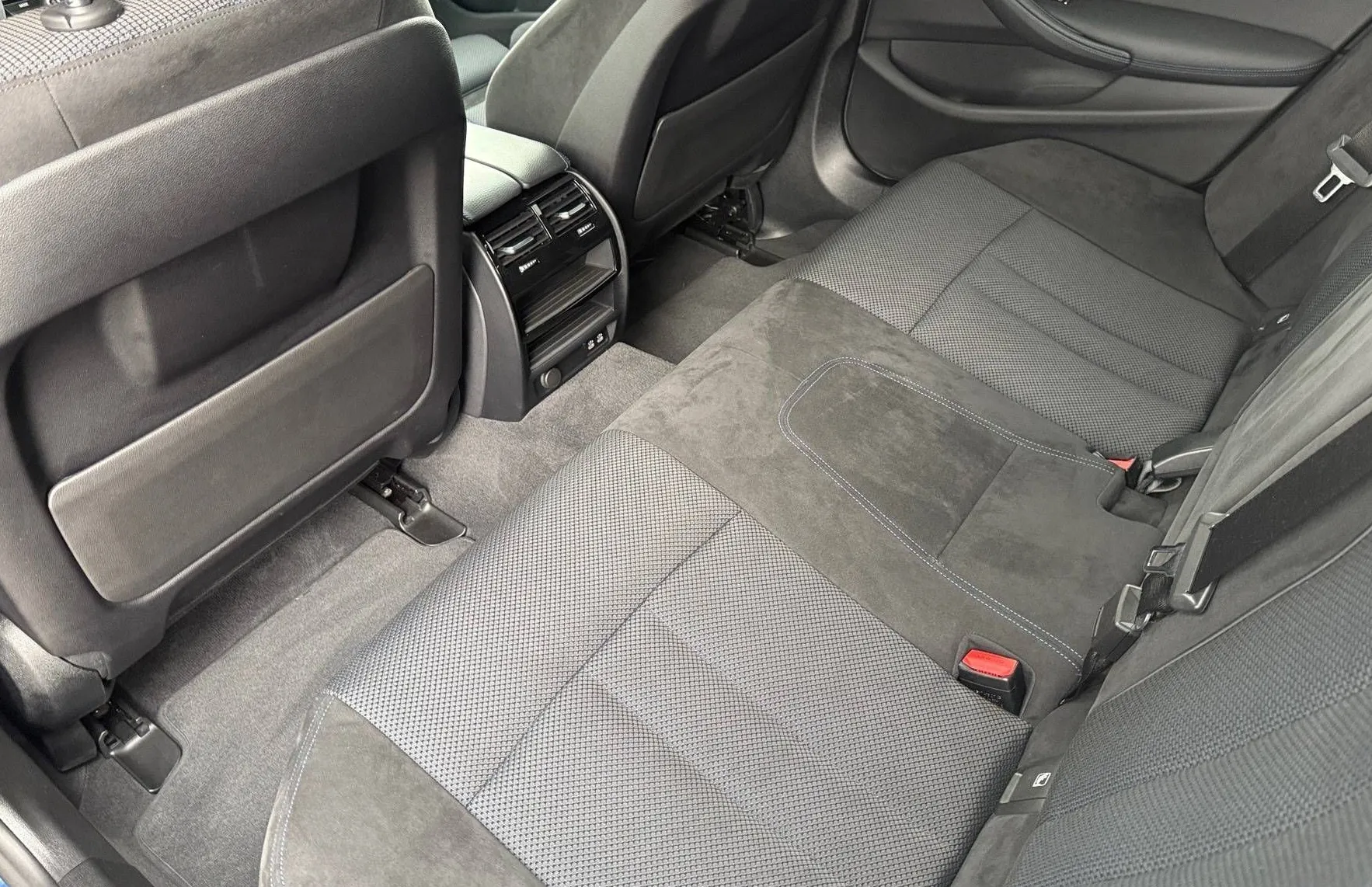 Zunanja slika - BMW Serija 5 - : 530d xDRIVE M SPORT PANO KAMERA LED VIRTUAL NAVI - 18