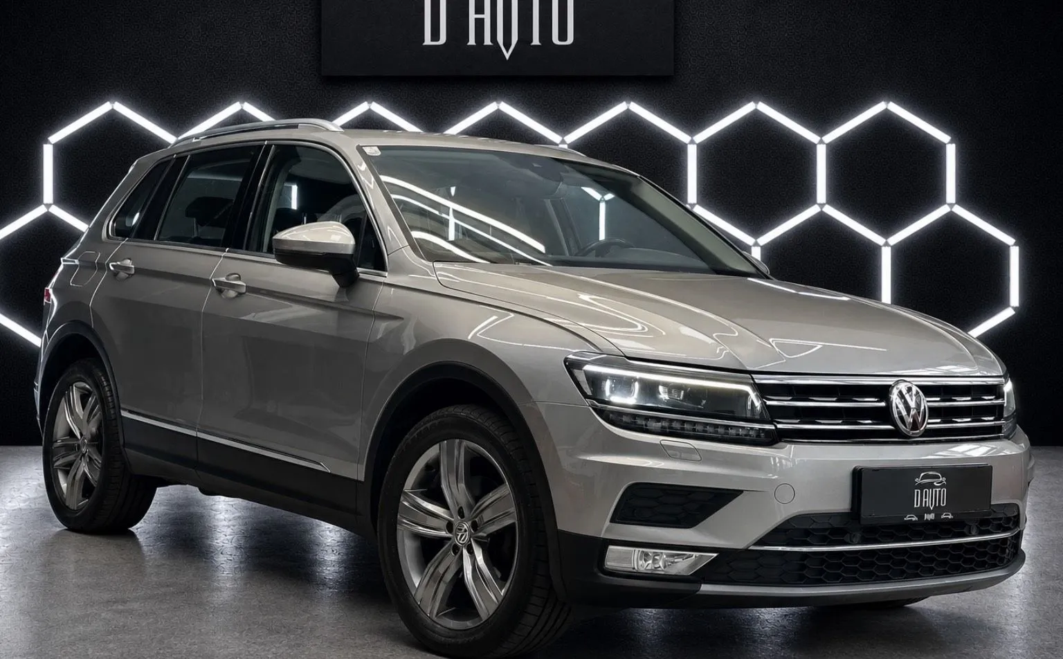 Zunanja slika - Volkswagen Tiguan - 4motion 2.0 TDI BMT Highline DSG+LED+ACC+KLJUKA... - 3