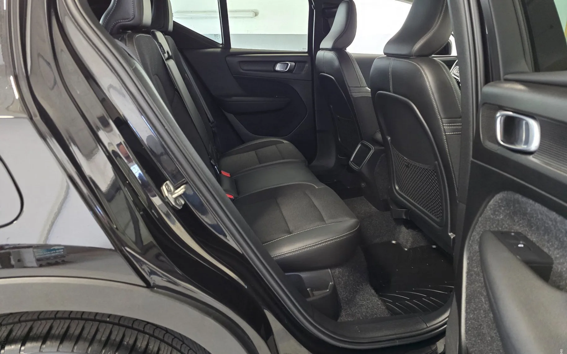 Notranja slika - Volvo XC40 - D3 Momentum Pro Avt. - LED.kamera.asistence.navi - 14