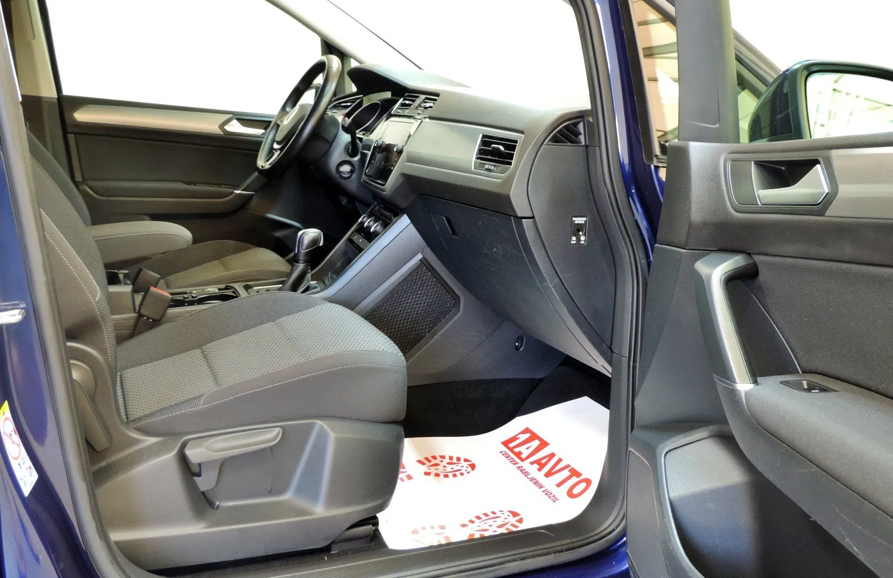 Zunanja slika - VW Touran - 2.0 TDI BMT  DSG KAMERA-ACC - 11