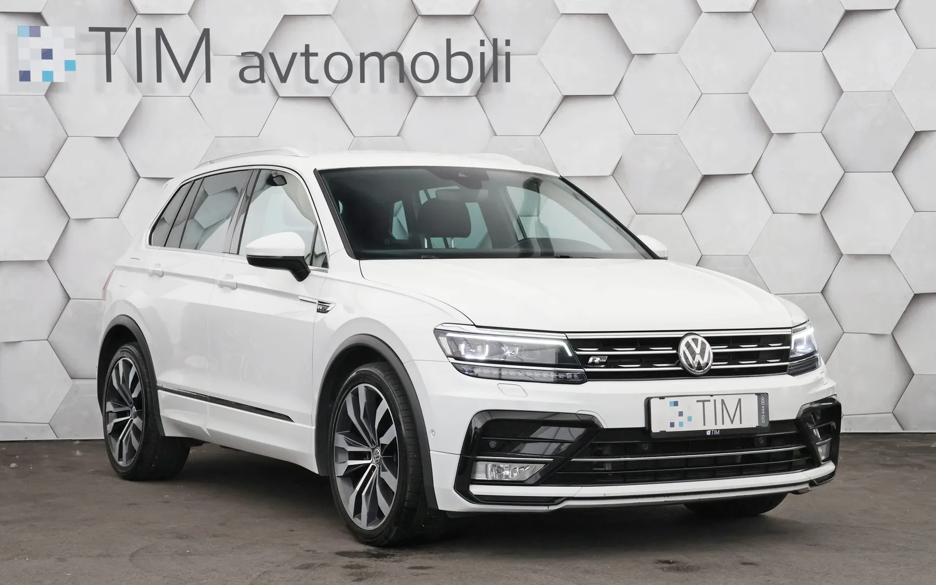 Zunanja slika - Volkswagen Tiguan - 2.0 TDI 4-Motion DSG R-Line - 2