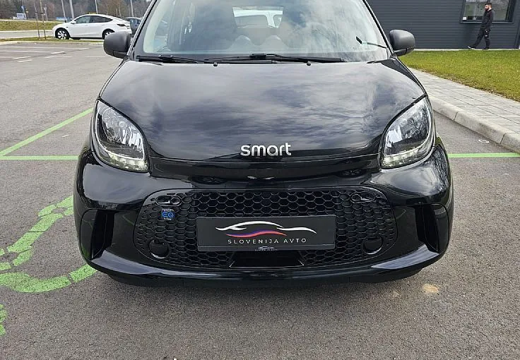 Zunanja slika - Smart Smart forfour - forfour EQ electric drive  82 KM PARKsenz|LED|gretjeSEDEŽE - 2