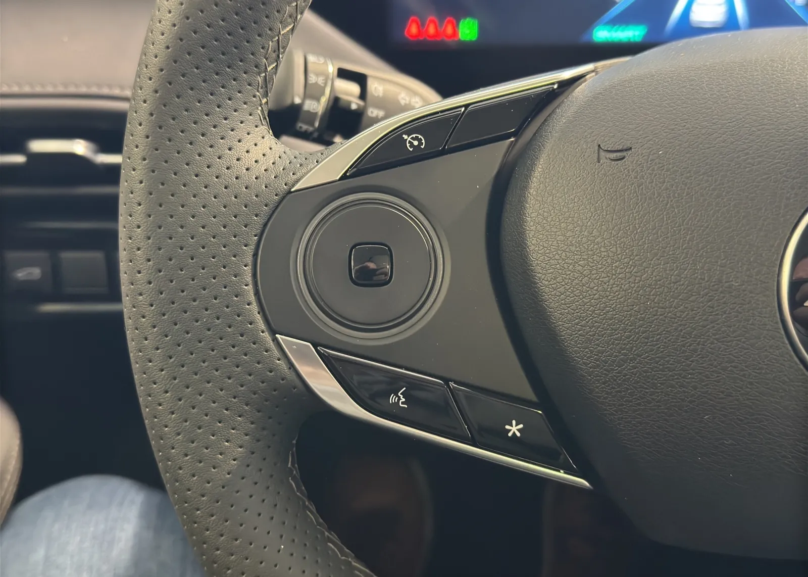 Zunanja slika - Dongfeng Huge - 1.5T EXECUTIVE + 360 + KAMERA + RADAR + BLIS +ADAS - 15