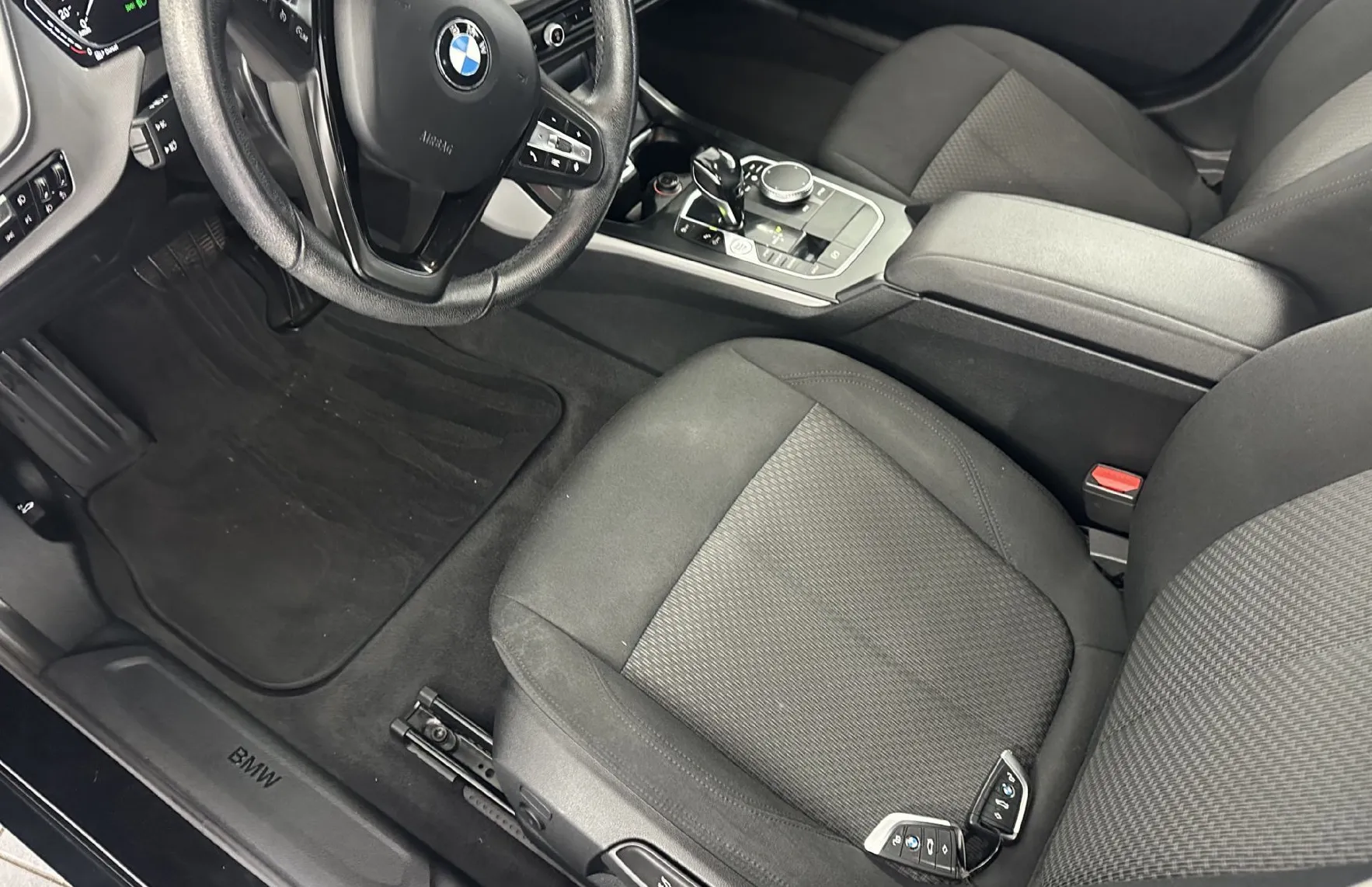 Zunanja slika - BMW Serija 1 - : 116d.NEMŠKI+4 GUME.NAVI.AUTOMATIK.SAMO 118.000KM - 17