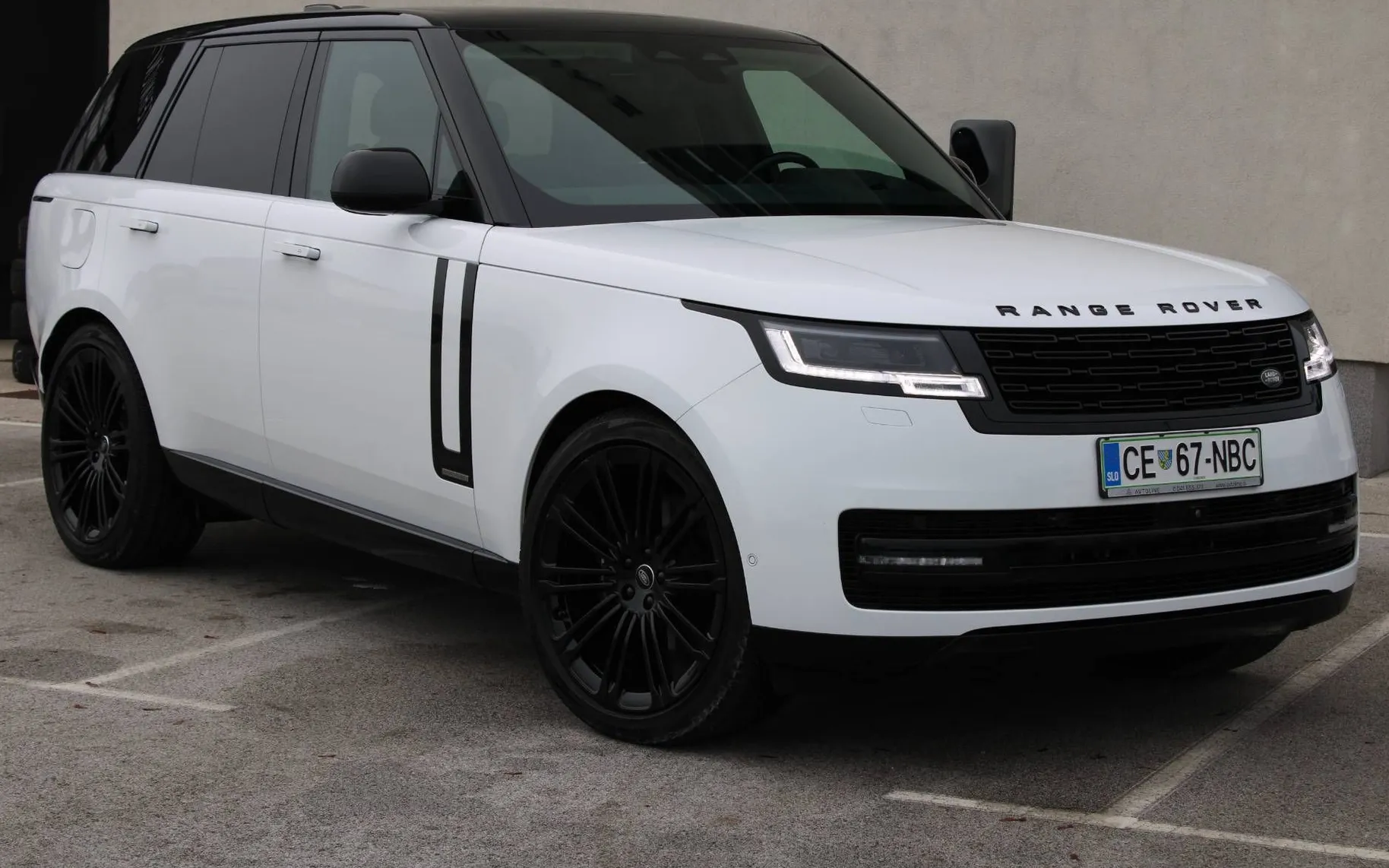 Zunanja slika - Land Rover Range Rover - 3.0d350 AUTOBIOGRAPHY HLAJ.SED MASAŽA SOFT CL LUFT - 2