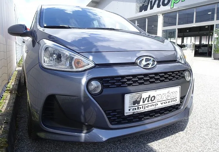 Zunanja slika - Hyundai i10 - 1.0 Style 1 LASTNIK. SLO. LEANPAY - 2