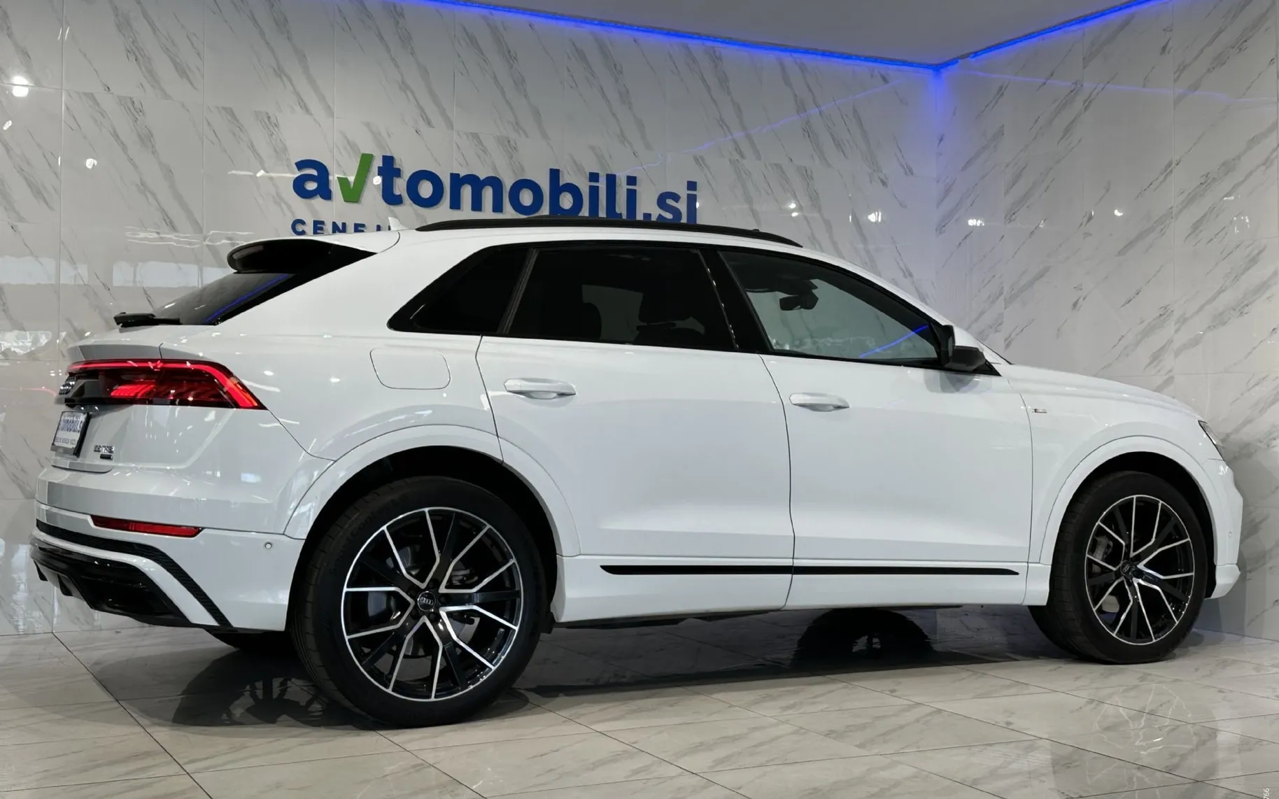 Zunanja slika - Audi Q8 - 55TFSI|Q|S-Line|Pano|SoftC|Zračno|ACC|360K|BangO| - 5