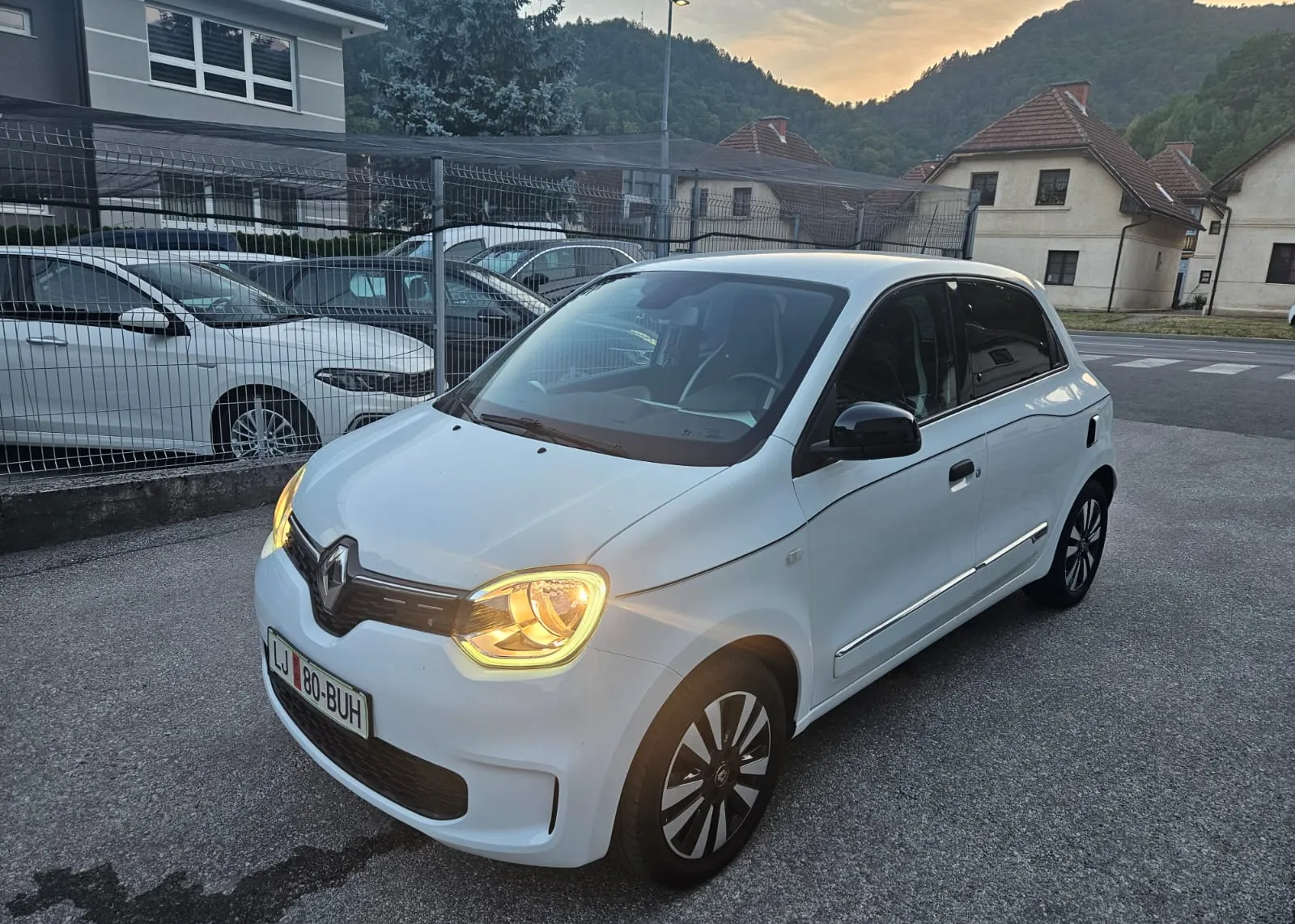 Zunanja slika - Renault Twingo - SCE 65 - INTENS - 2