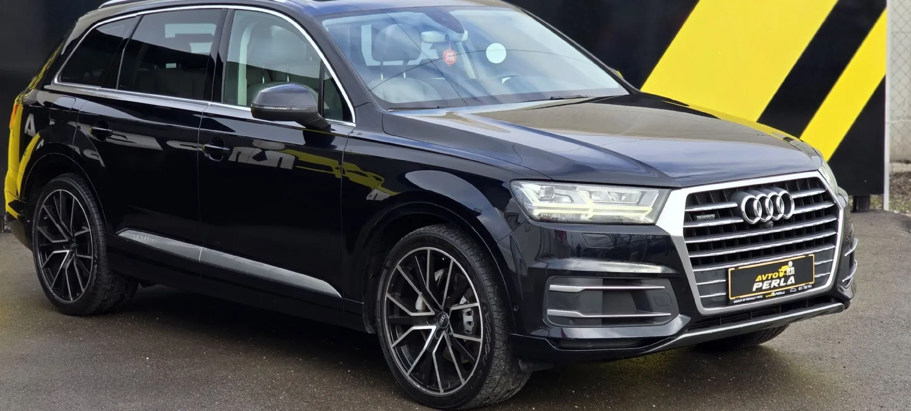 Zunanja slika - Audi Q7 - 3.0 TDI quattro 200KW-ALU 22-PANORAMA-7 SEDEŽEV- - 3