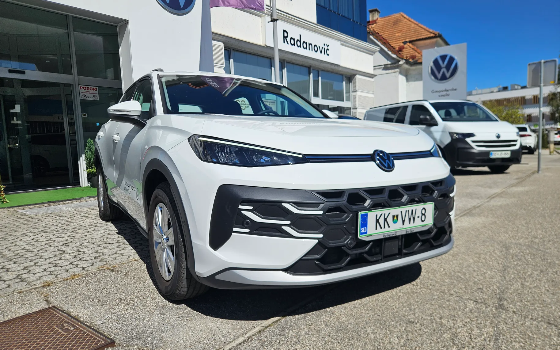 Zunanja slika - Volkswagen T-Roc - 1.5 eTSI Trend DSG - 1