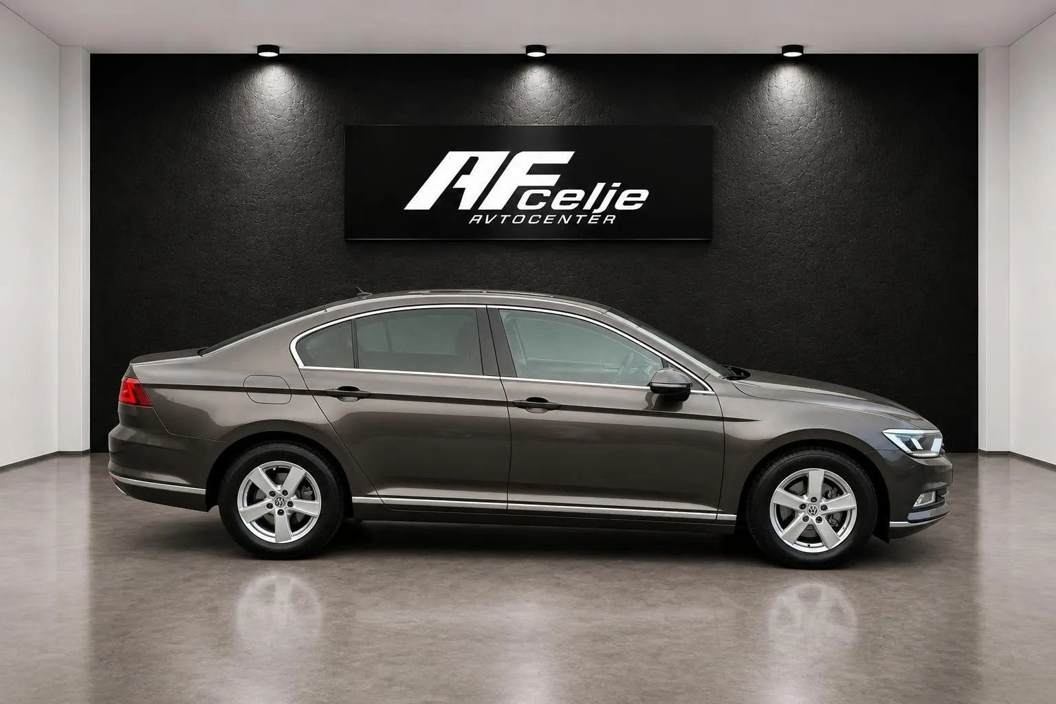 Zunanja slika - Volkswagen Passat - 2.0 TDI-DSG-H LINE-FUL LED-LIZING ZA TUJCE-ACC- - 4