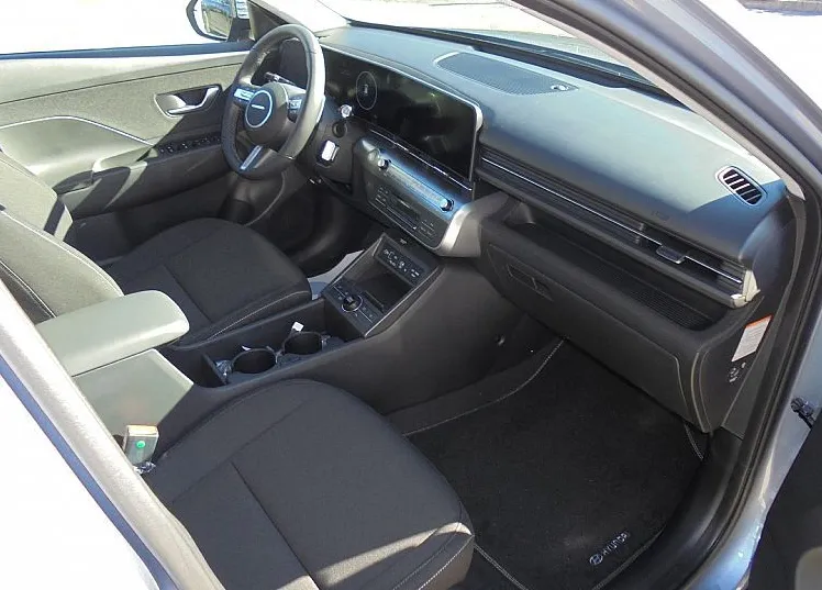 Zunanja slika - Hyundai Kona - Electric 48.6 kWh 99kW PREMIUM°WINTER° ZALOGA ° - 9