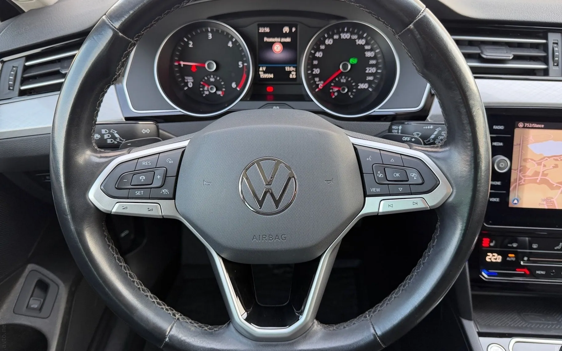 Notranja slika - Volkswagen Passat Variant - 2.0 TDI DSG Kamera - Kljuka... - 8