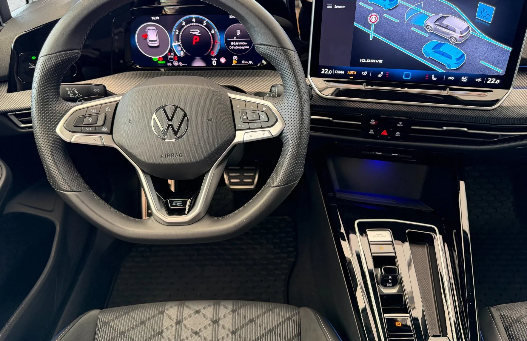 Zunanja slika - Volkswagen Golf - 4JOY 1.5 eTSI DSG SLO-1.LASTNIK MATRIX LED-KAMERA - 7