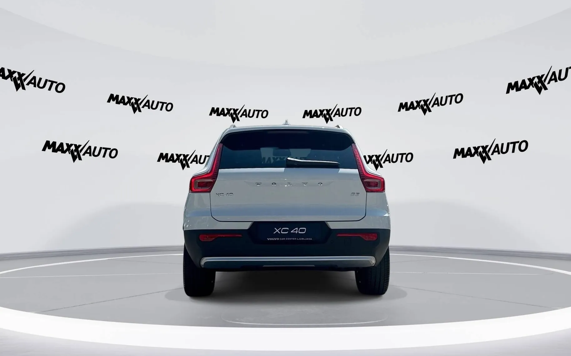 Zunanja slika - Volvo XC40 - B3P Core Avt. - 6