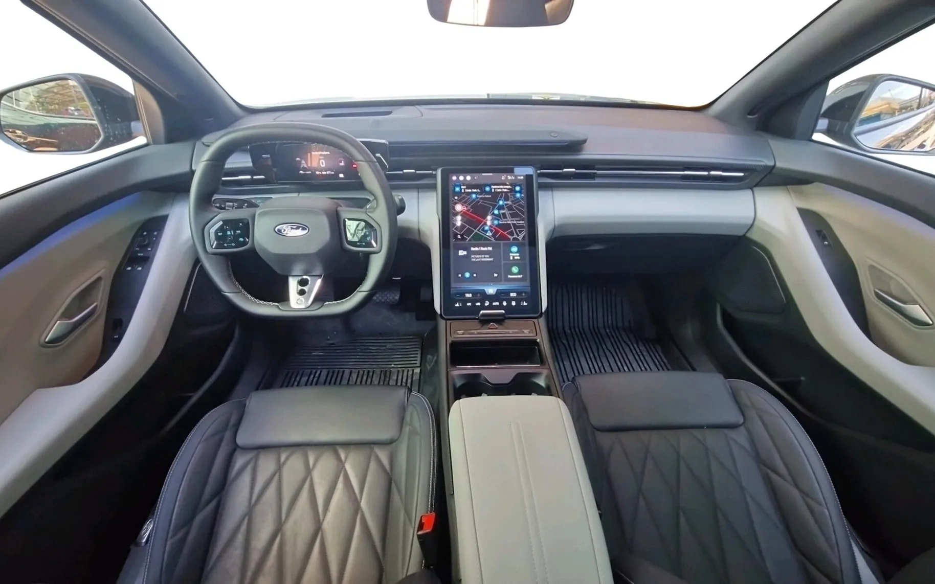 Zunanja slika - Ford Capri - AWD Extended Range79 kWh Premium-SLO-RADAR-HUD - 4