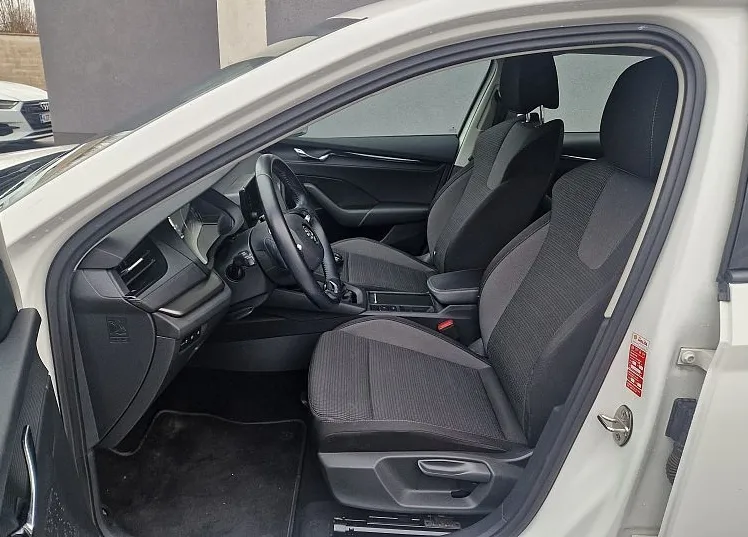 Zunanja slika - Škoda Octavia - Combi 2.0 TDI Ambition - 7