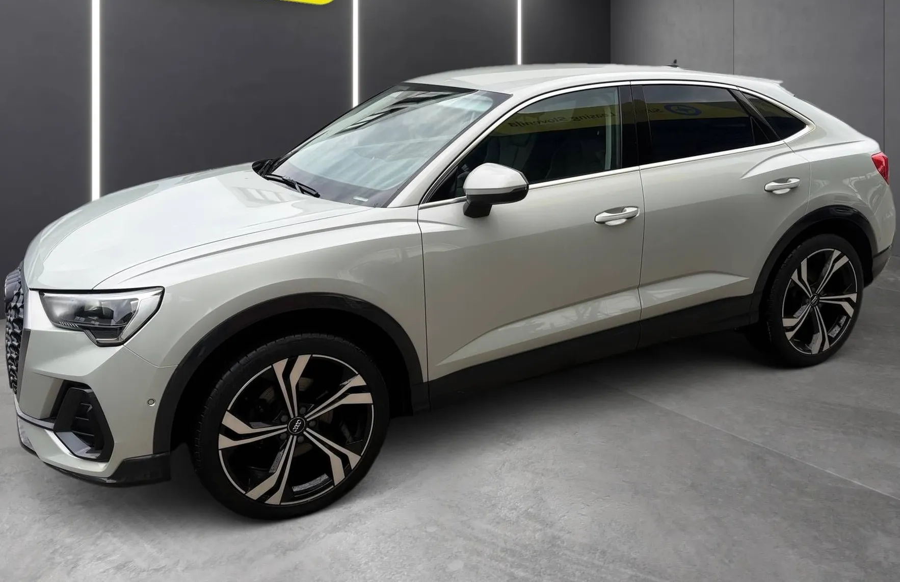 Zunanja slika - Audi Q3 - Sportback 35 TDI  QUATTRO LED ACC KLJUKA USNJE - 3