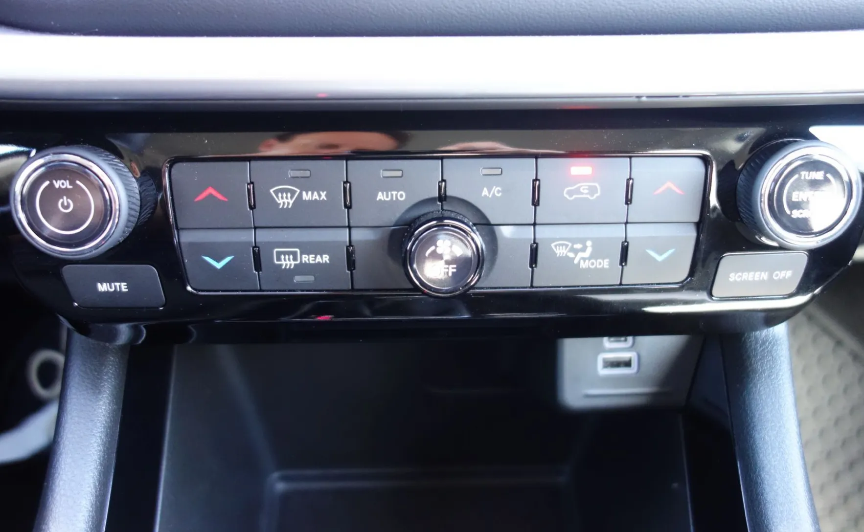 Zunanja slika - Jeep Compass - 1.5 T4 e-Hybrid Altitude DCT - 7