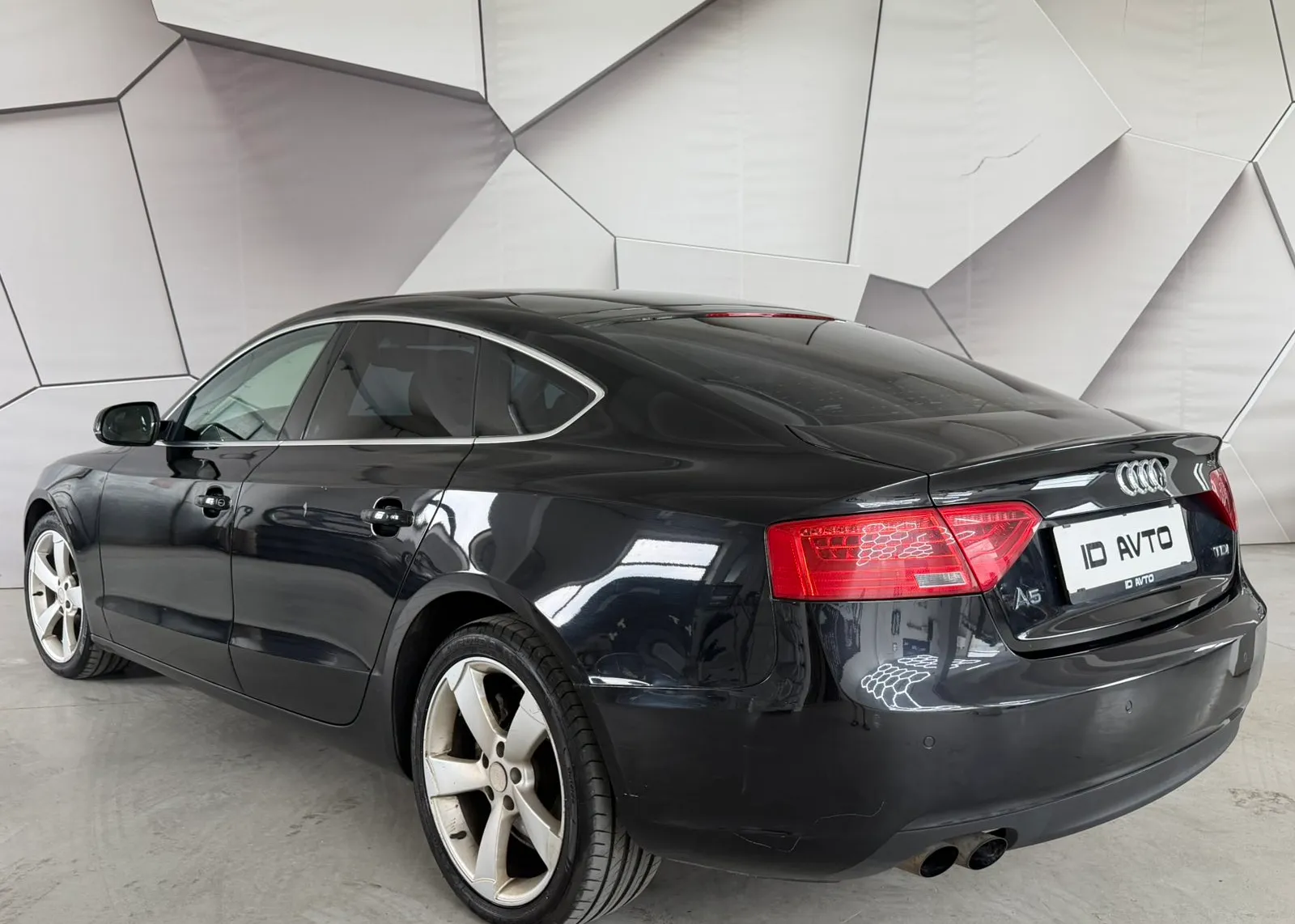 Zunanja slika - Audi A5 - Sportback 2,0 TDI Multitronic - 3