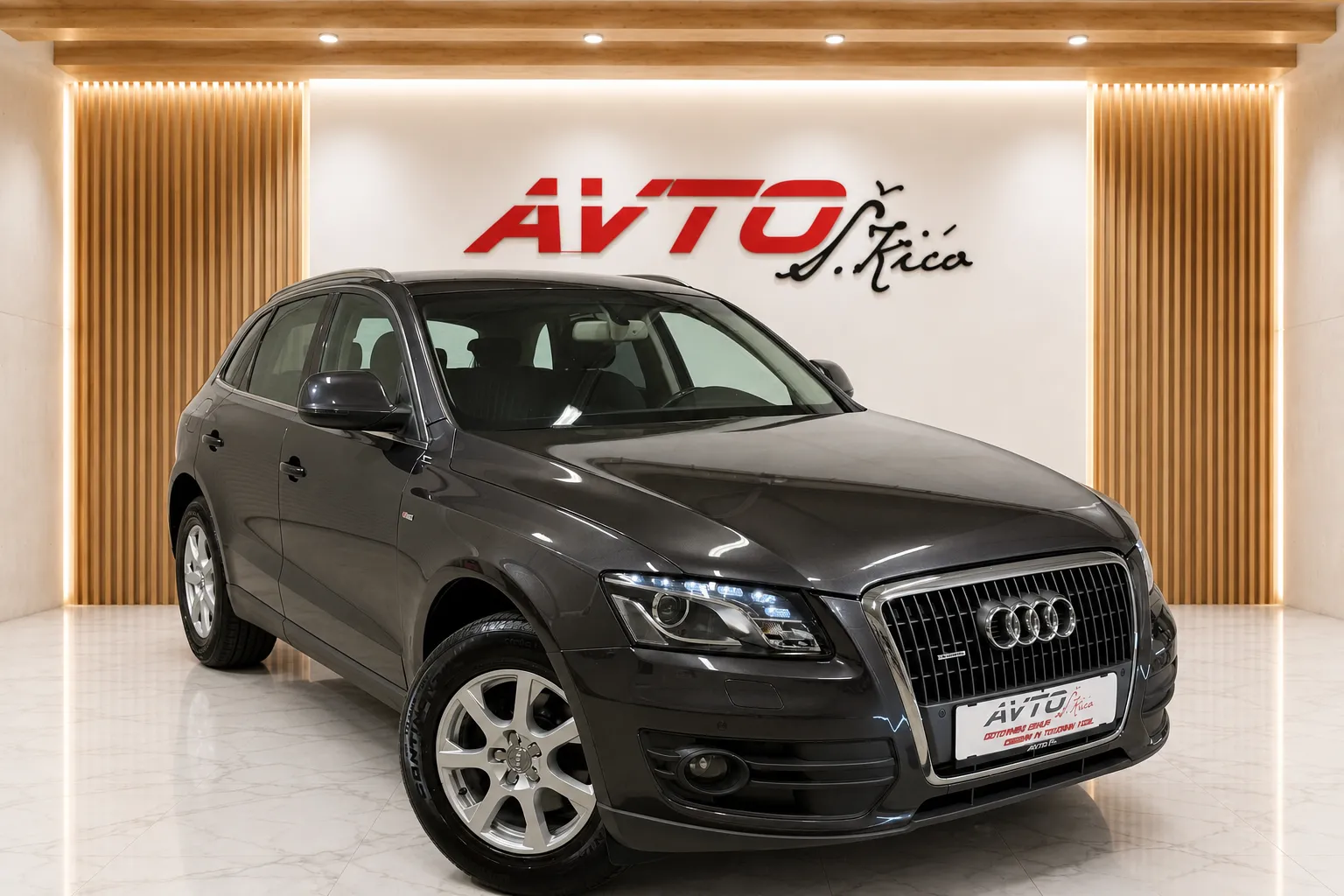 Zunanja slika - Audi Q5 - 2.0 TDI-QUATTRO-S-TRONIC-BI-XENON-LED-SERVISNA KNJ - 2