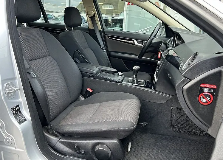Zunanja slika - Mercedes-Benz C-Razred - C 220 CDI ELEGANCE - 11