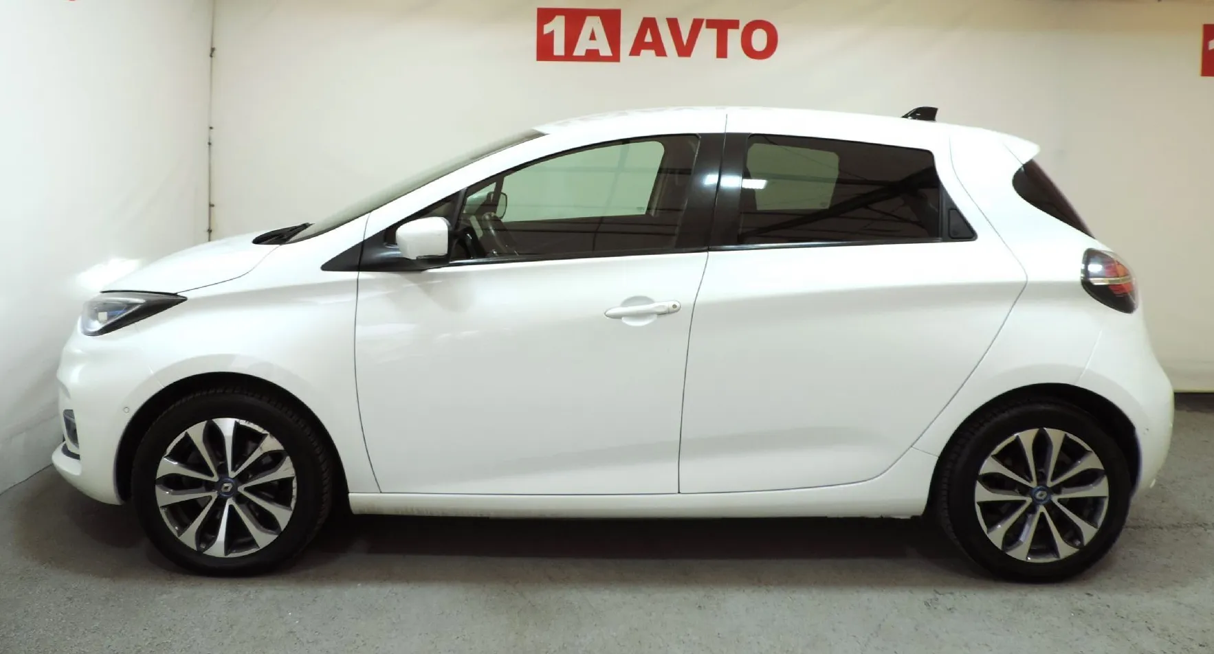 Zunanja slika - Renault Zoe - INTENS R135 - 8