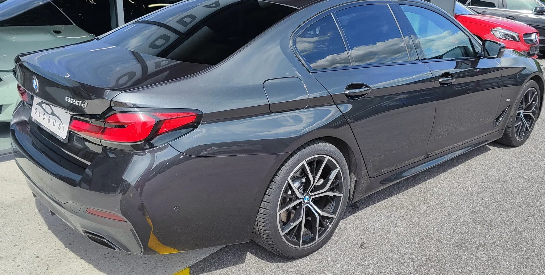 Zunanja slika - BMW Serija 5 - : 520d Avt.M-PAKET HEAD UP HLAJENJE KAMERA KEYLESS - 8