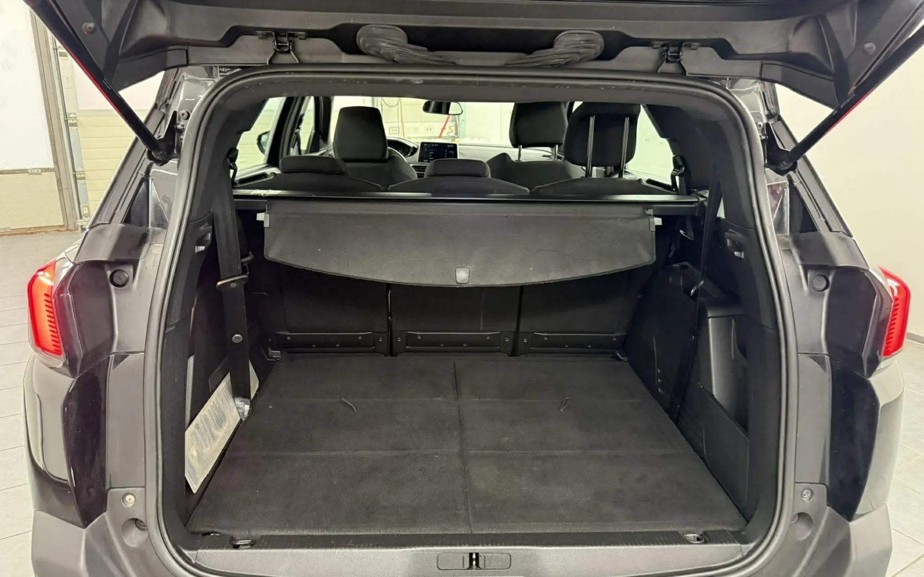 Zunanja slika - Peugeot 5008 - 1.2 PureTech 96 KW Avt.NAVI.KAMERA.2023 VELIKI SER - 14