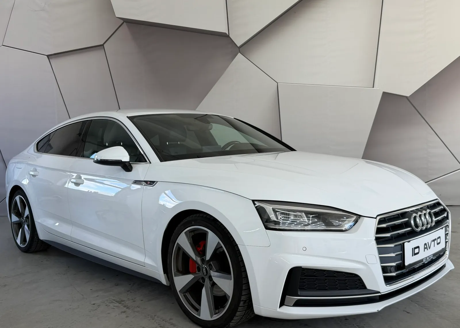Zunanja slika - Audi A5 - Sportback 2,0 TDI Sport S tronic - 1