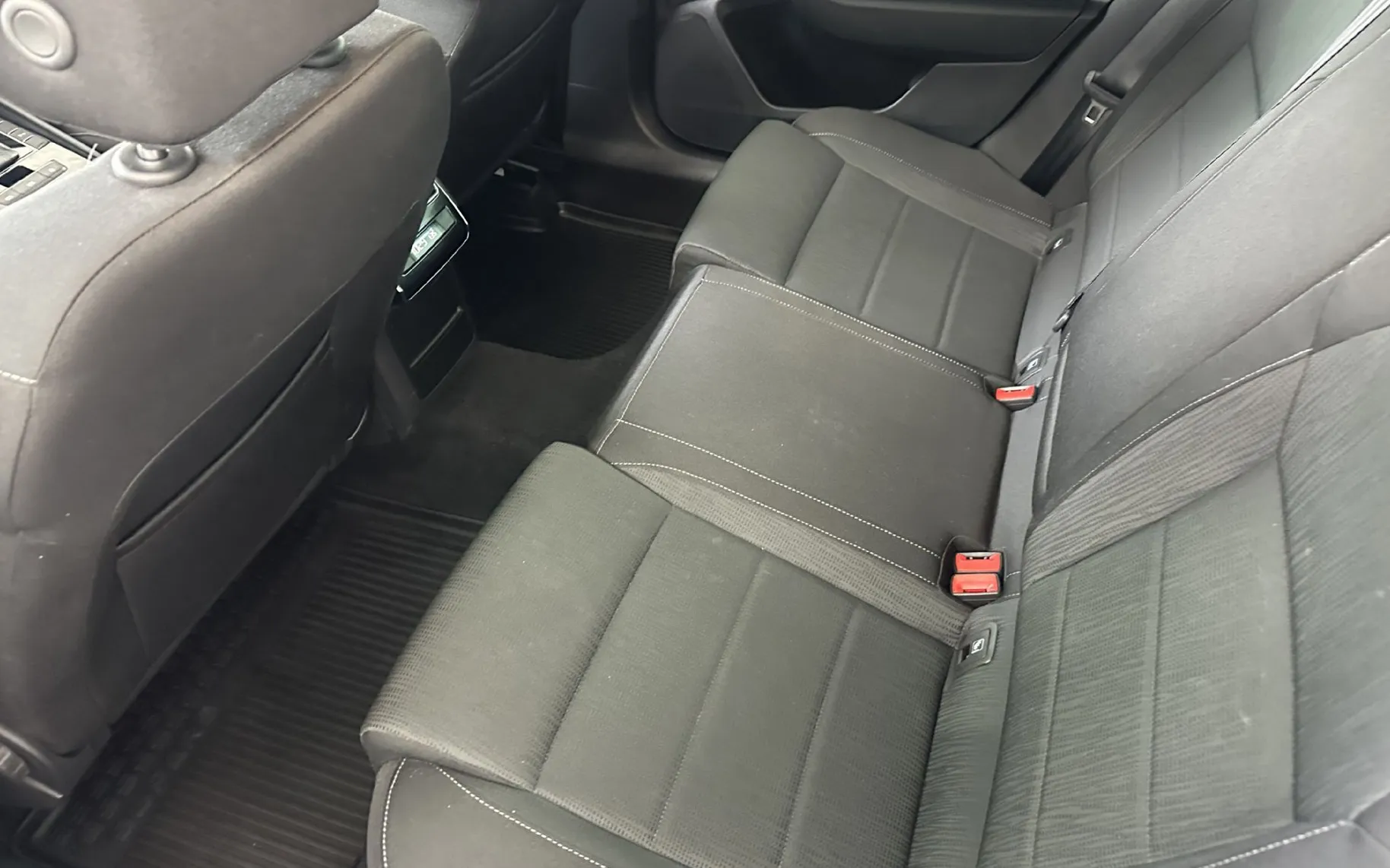 Zunanja slika - Škoda Superb - 2.0 TDI Active DSG.LIMO.KAMERA.NAVI.SAMO 85.000 KM - 5