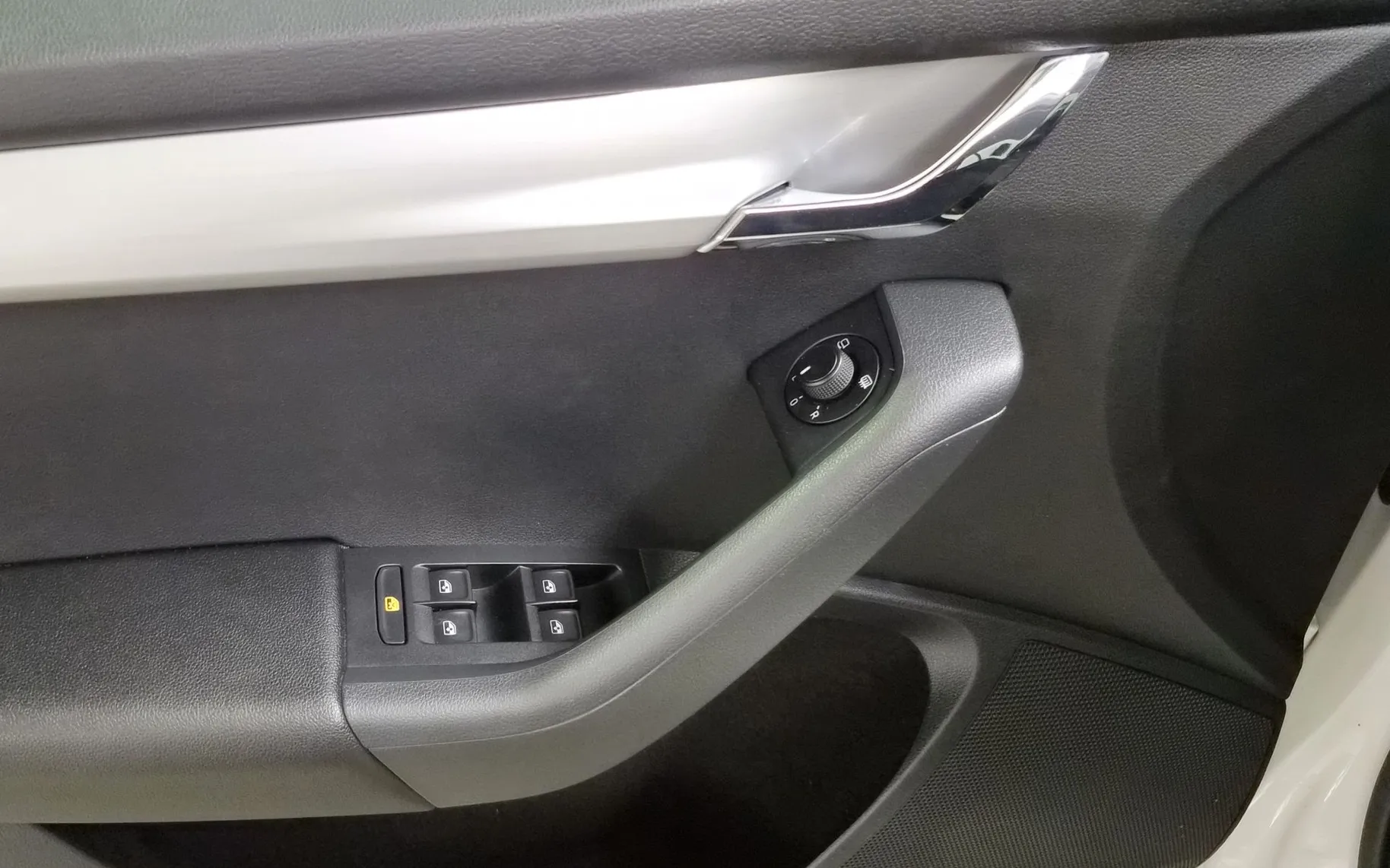 Zunanja slika - Škoda Octavia - Combi 1,6 TDI Ambition - 6