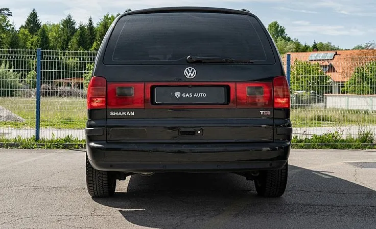 Zunanja slika - VW Sharan - 1.9 TDI  PDC Kamera Tehnični celo leto - 6