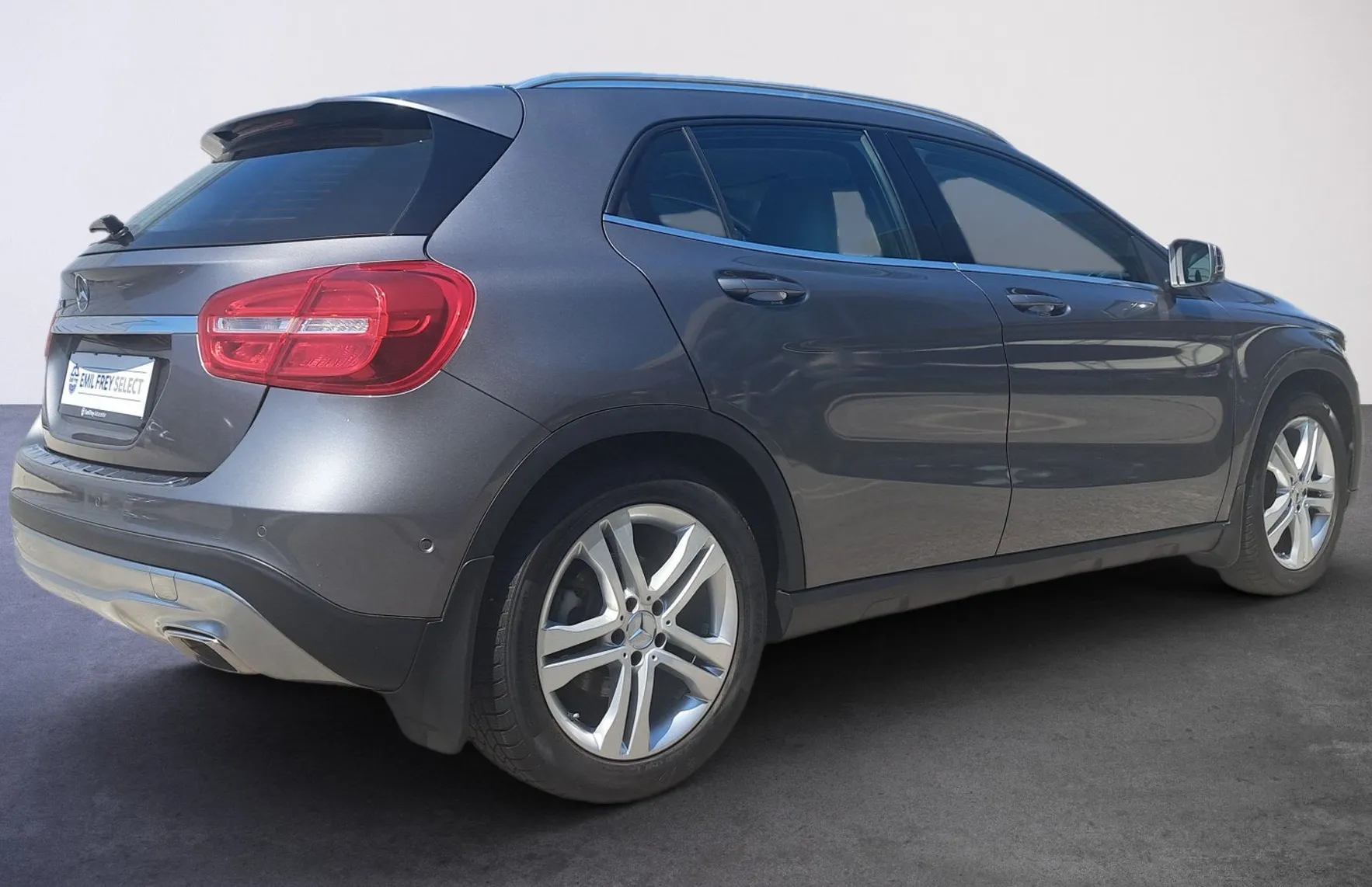 Zunanja slika - Mercedes-Benz GLA-Razred - GLA 180 d Urban - 3