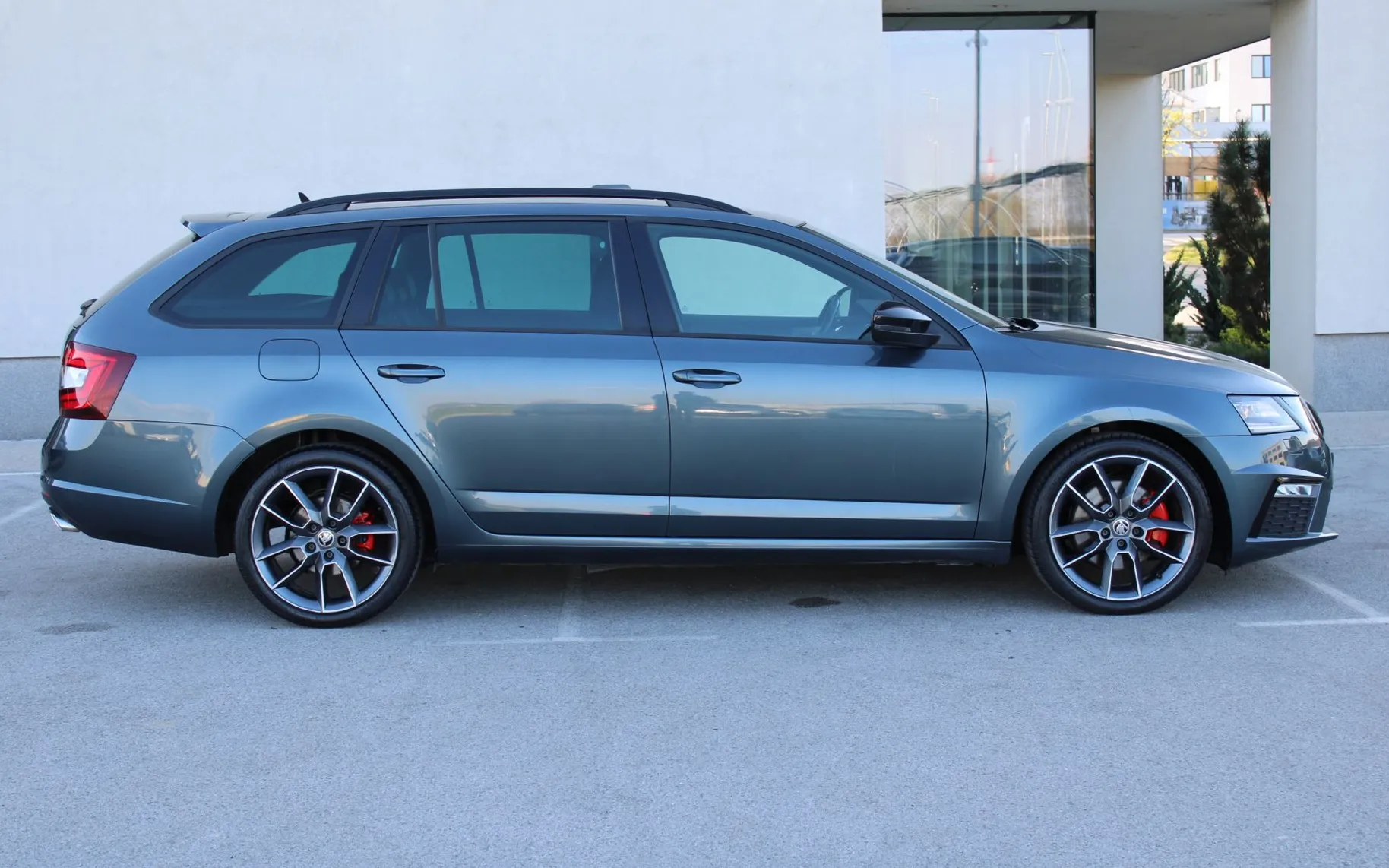 Zunanja slika - Škoda Octavia - RS 2.0 TDI 4x4 DSG 135 kW TEMPO GRET EL SED NAVI - 6