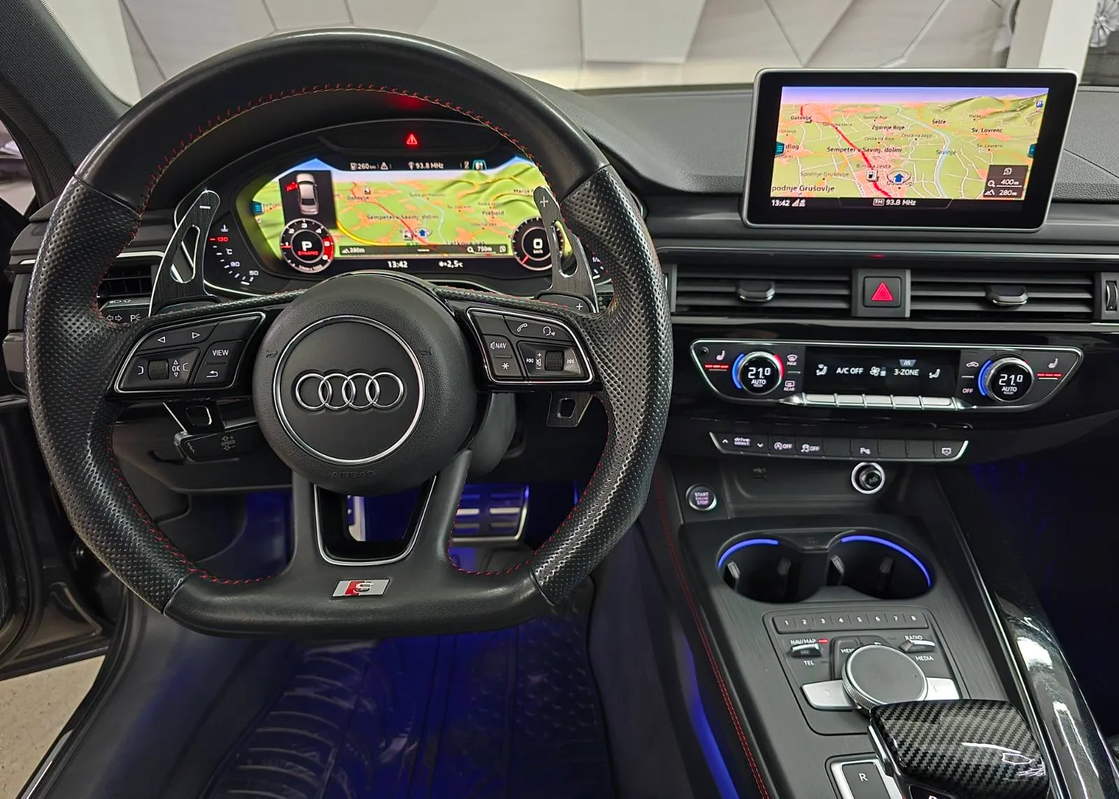 Zunanja slika - Audi A4 - Avant quattro 2,0 TDI Sport S tronic - 15