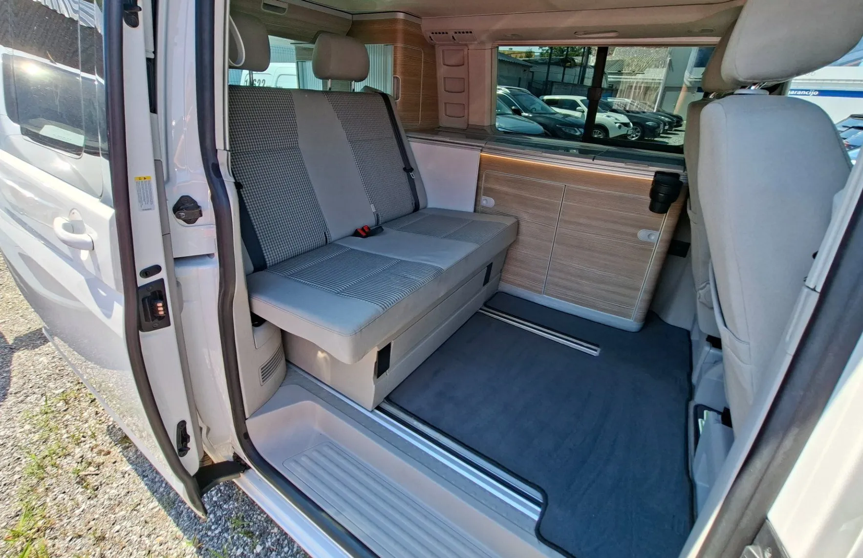 Zunanja slika - Volkswagen California - 2.0 TDI Ocean DSG - 10