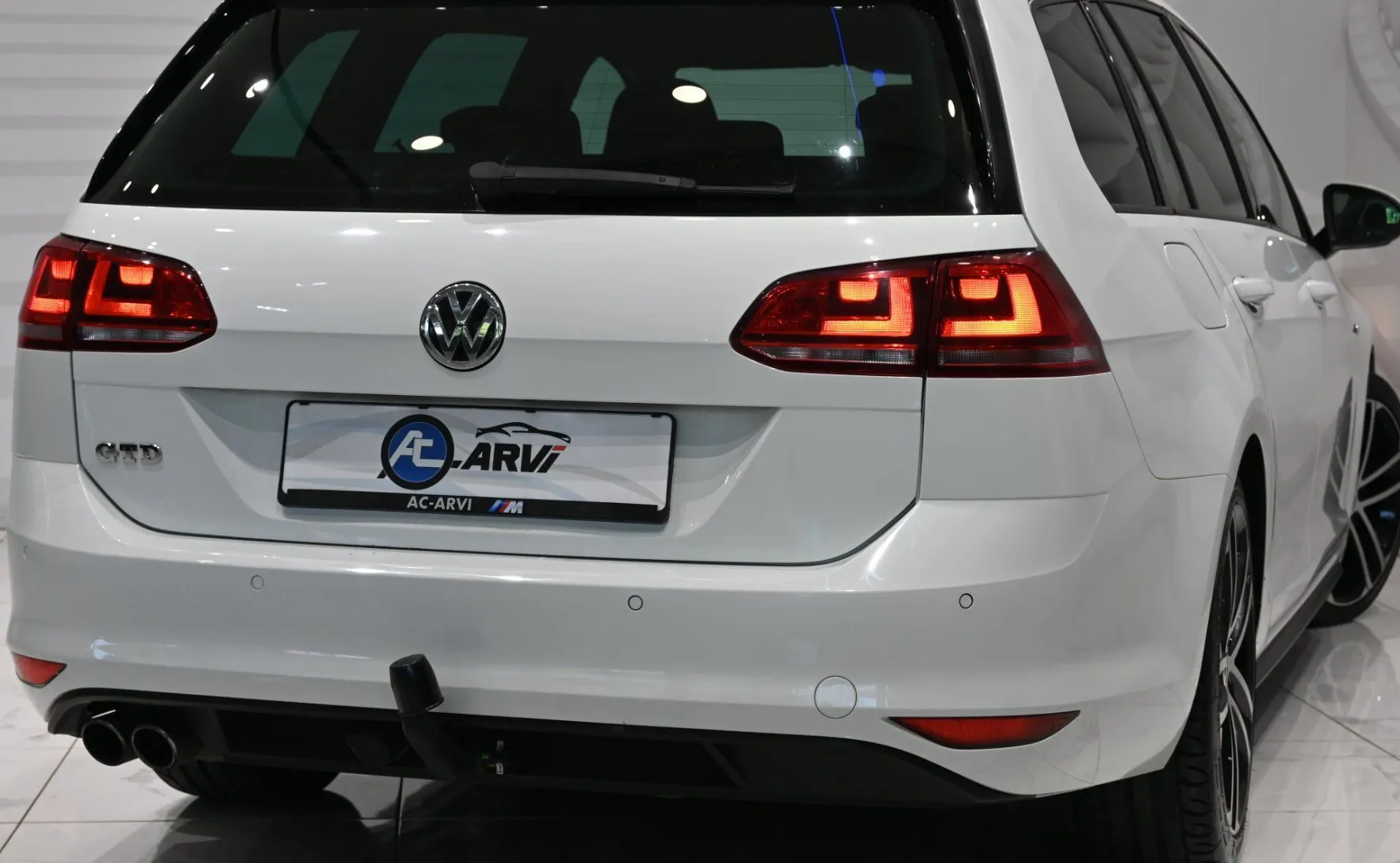 Zunanja slika - Volkswagen Golf - Variant 2.0 GTD BMT DSG - 4