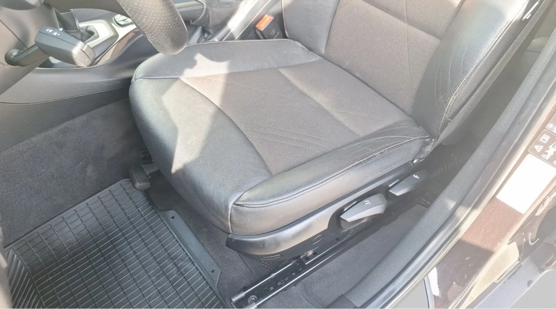 Zunanja slika - BMW X1 - serija :  xDrive18d xLine AUT. 1.lastnik SLO - 15